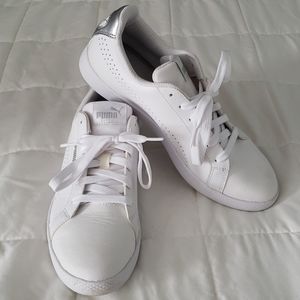 White Puma Tennis Shoes Size 9
